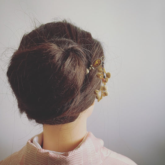 Hair Stick Wood White Pink Rose TAMARUSAN