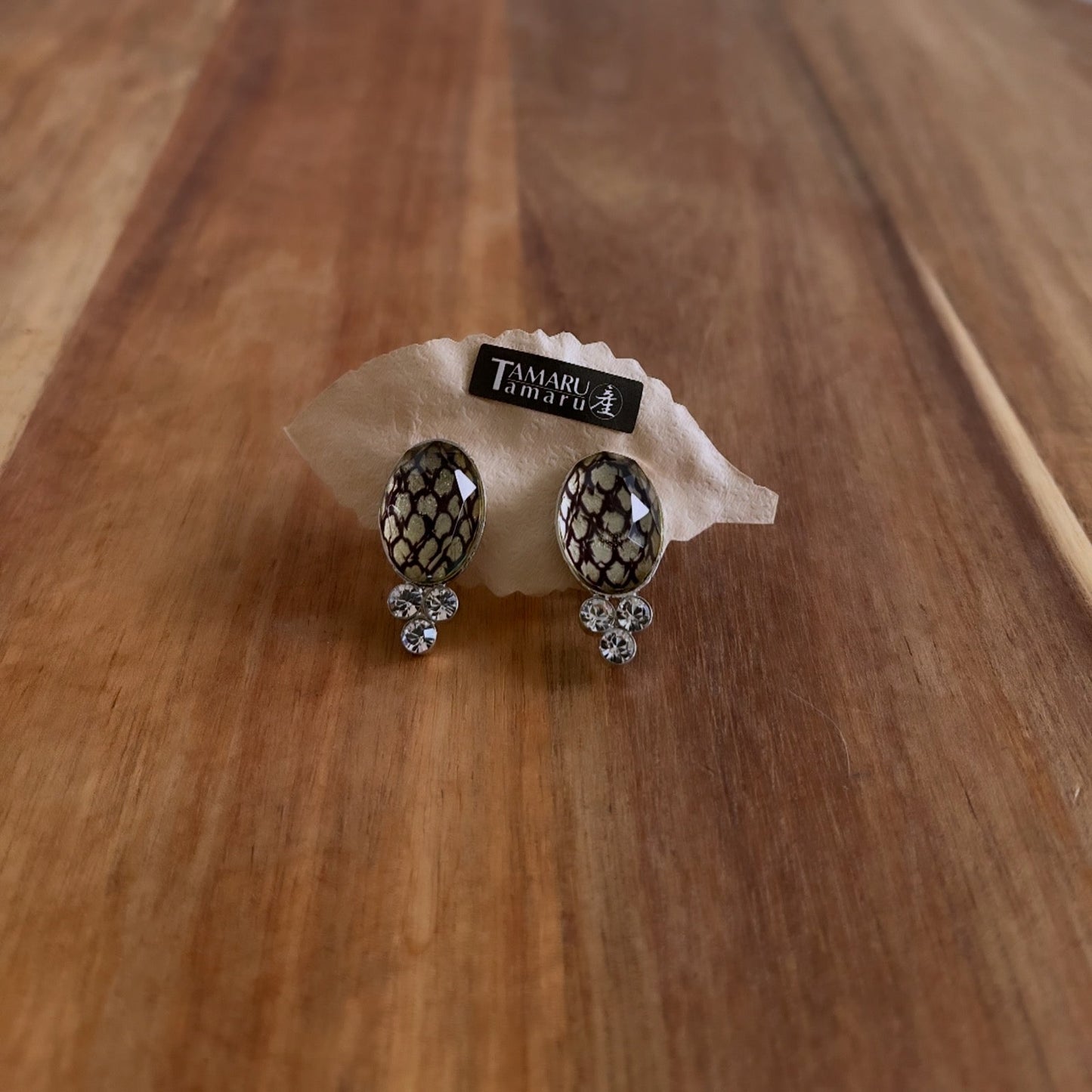 Earrings Scaled Silver Navy Blue TAMARUSAN