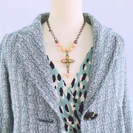 Necklace Beige Coral Rose TAMARUSAN