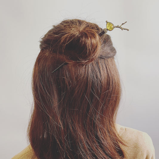 Hairpin Wood Reindeer Yellow Green TAMARUSAN