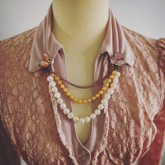 Collar Clip Flower Leaf Pink Brooch TAMARUSAN