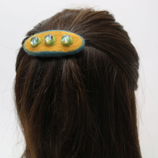 Barrette Orange Felt Handmade TAMARUSAN