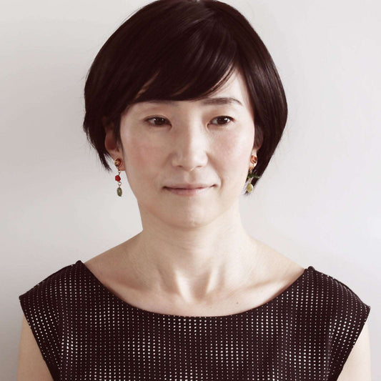 Mismatched Earrings Red Garnet TAMARUSAN