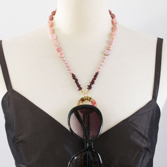 Eyeglass Holder Ring Necklace Pink TAMARUSAN