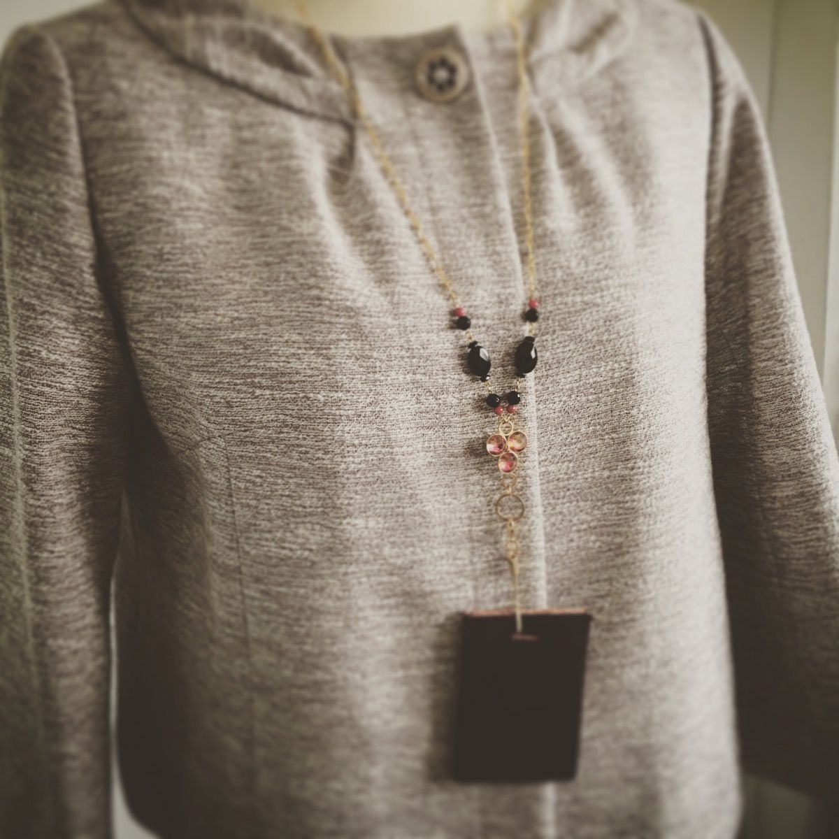 Id Holder Neck Strap Red Necklace TAMARUSAN