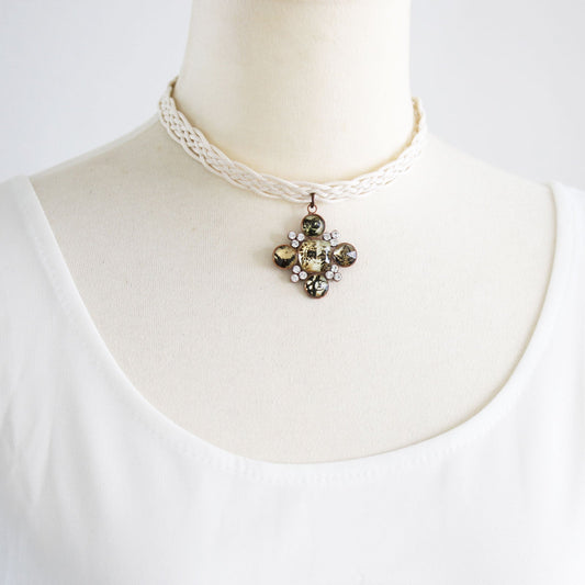 Choker Brown Fern Ribbon White TAMARUSAN