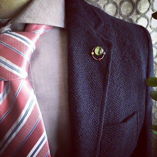 Pin Brooch Cat Green TAMARUSAN