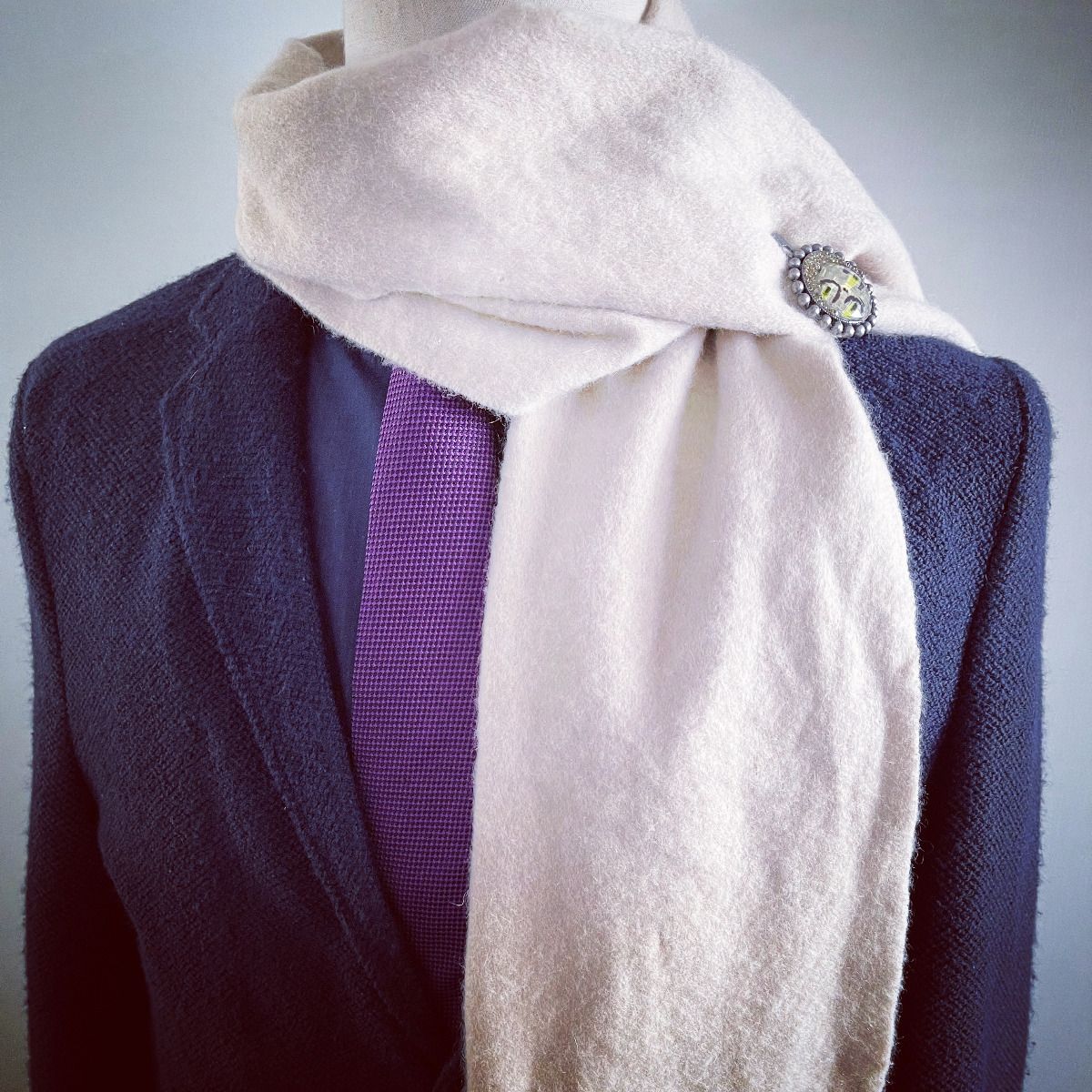 Scarf Clasp Gray Antique Style TAMARUSAN