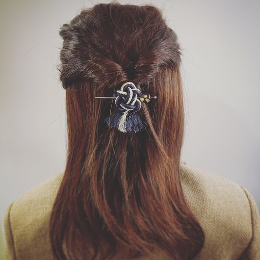 Hair Stick Barrette Short Navy Blue White TAMARUSAN
