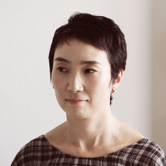 Earrings Tiger Beetle Handmade Gray TAMARUSAN