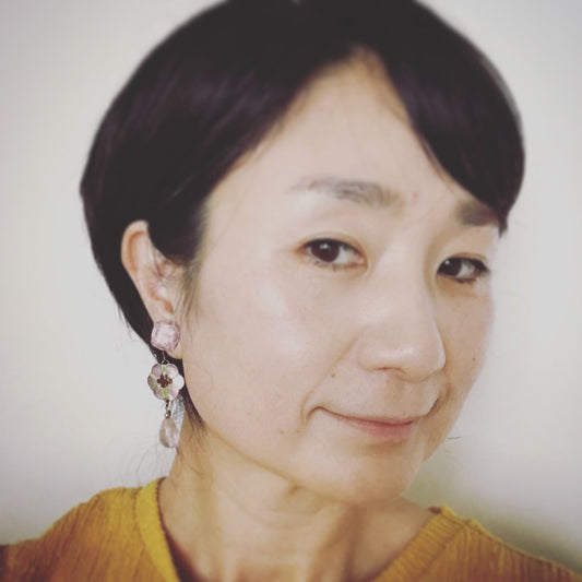 Pink Fawn Earring Clip Shell Rose Quartz Hematite TAMARUSAN