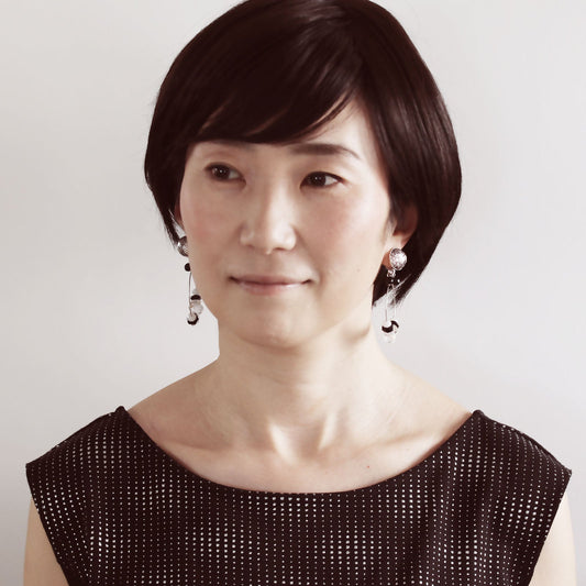 Earrings Hoop Onyx Crystal Herringbone Navy Blue Silver TAMARUSAN