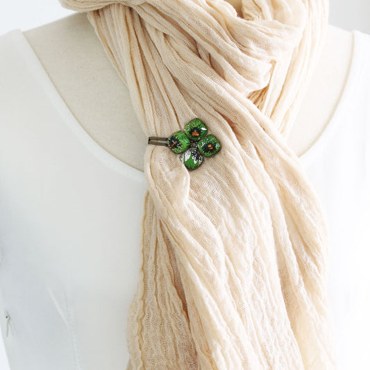 Scarf Clasp Marble Green Hydrangea TAMARUSAN