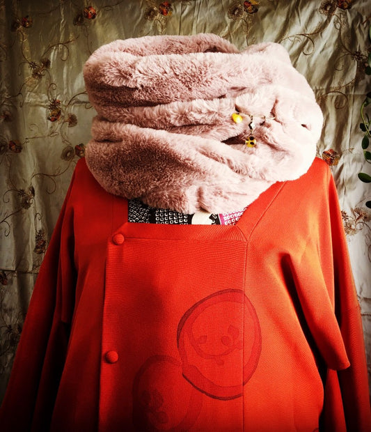 Safety Pin Cheetah Freshwater Pearl Yellow TAMARUSAN