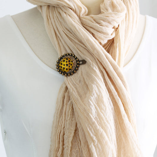 Scarf Clasp Cheetah Yellow TAMARUSAN