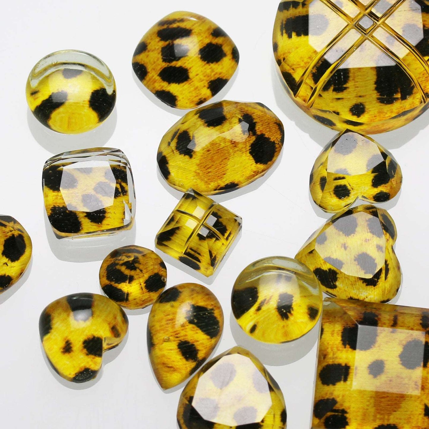 Hairpin Cheetah Butterfly Onyx Jade (Dyed) Yellow TAMARUSAN