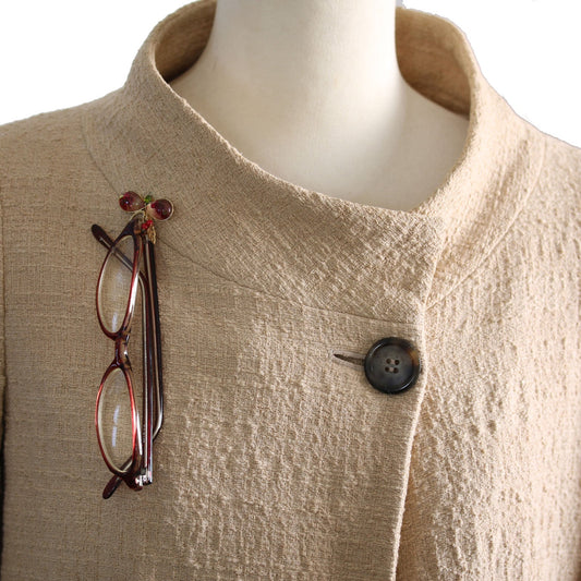 Eyeglass Holder Brooch Coral Red 24k TAMARUSAN