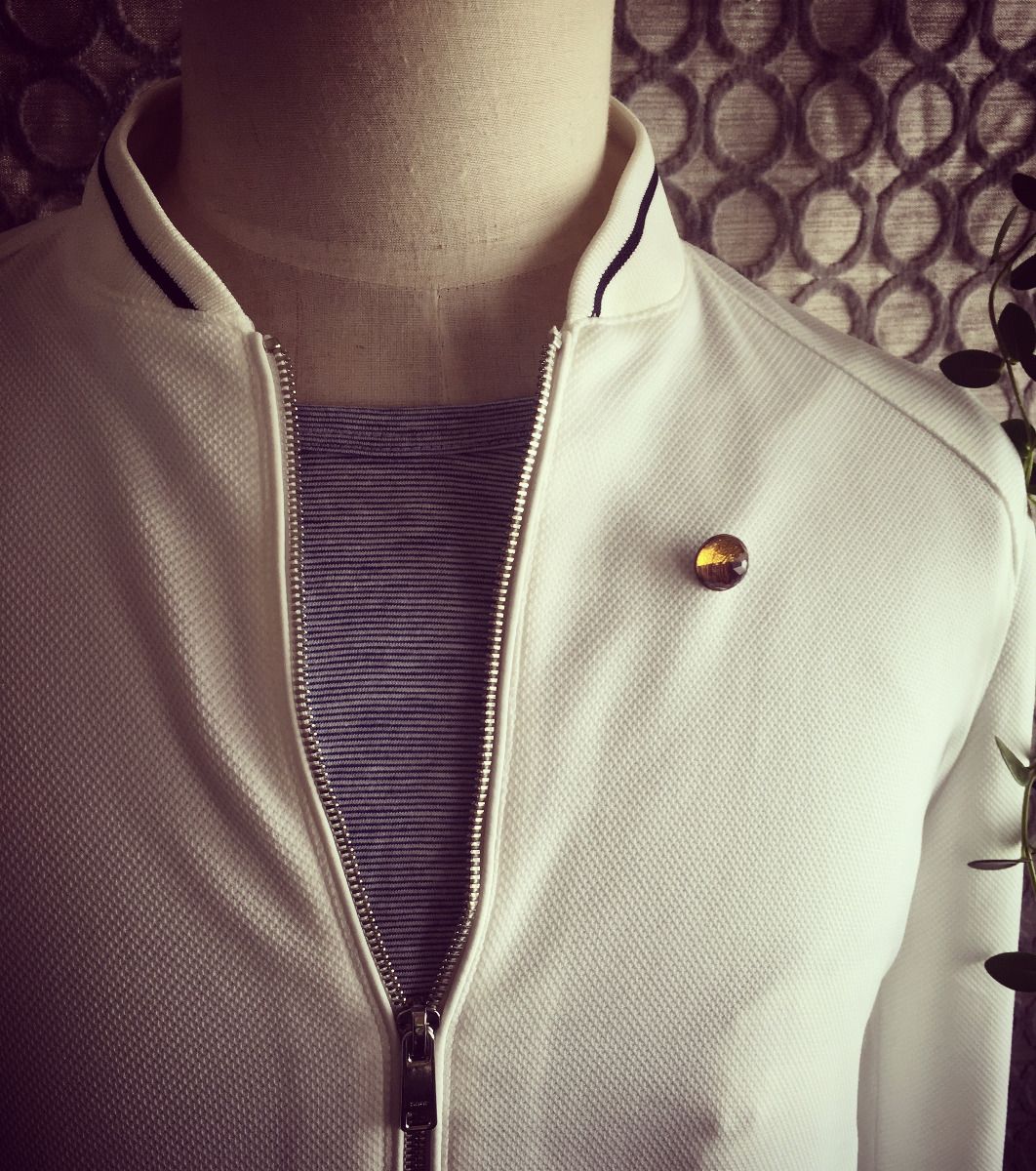 Pin Brooch Yellow Glitter Wood TAMARUSAN