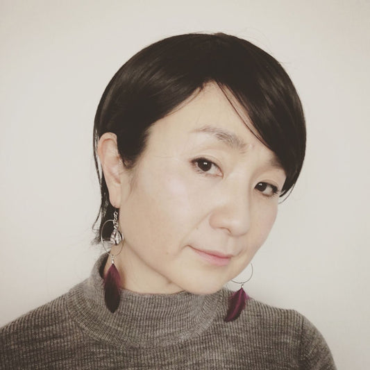 Hoop Hook Earwire Earrings Purple Feather Amethyst TAMARUSAN