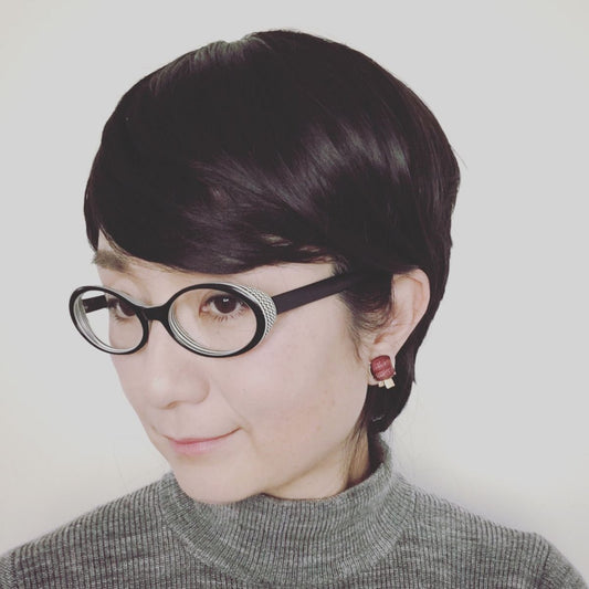 Clip Earrings Red Mizuhiki Gold TAMARUSAN