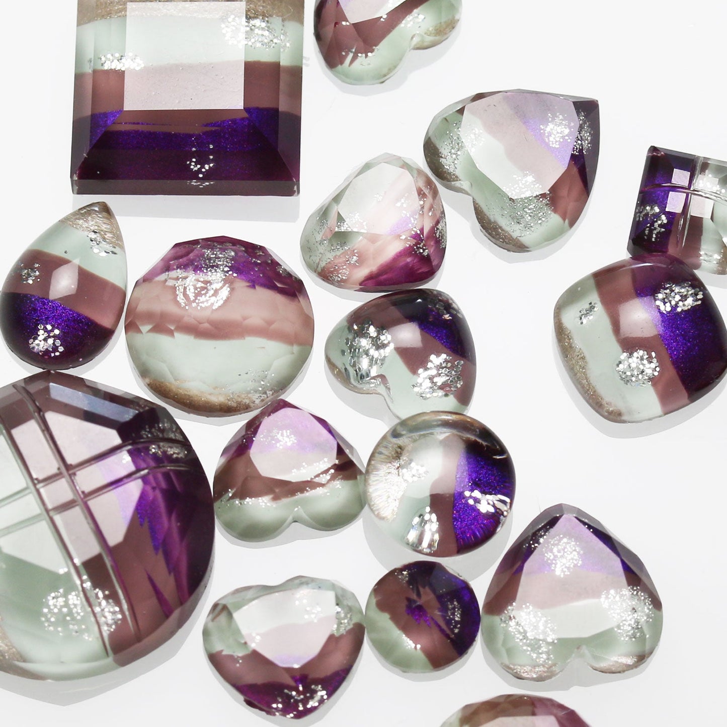 Brooch Purple Rainbow Amethyst TAMARUSAN