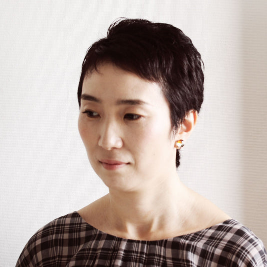 Earrings Orange Pansy Lightweight TAMARUSAN