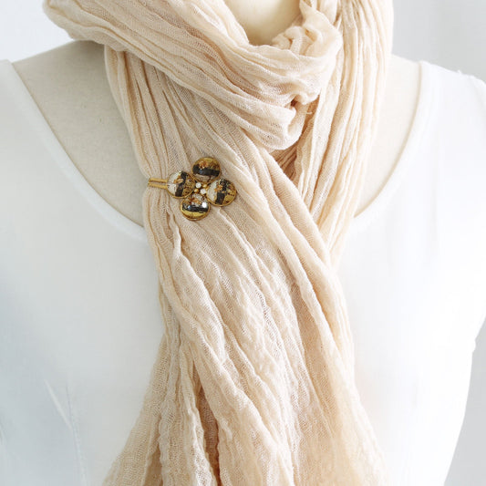 Scarf Clasp Brooch Note 24k Yellow TAMARUSAN