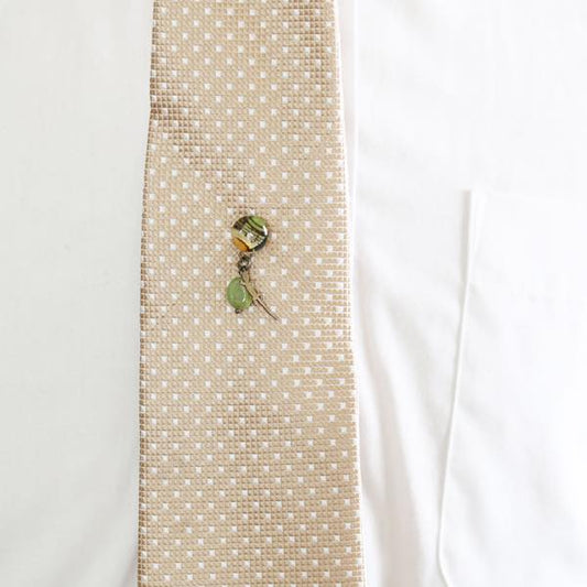 Tie Tack Musical Note Gecko Garnet Green TAMARUSAN