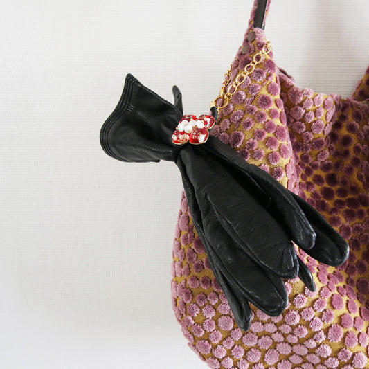 Glove Holder Red Flower Jade TAMARUSAN