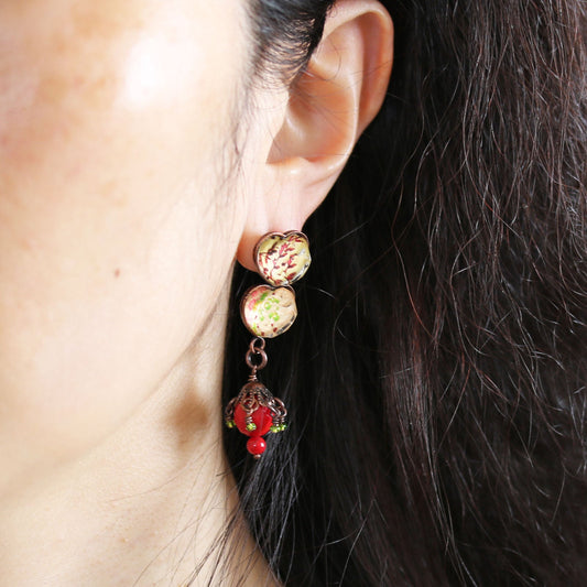 Mismatched Pierced Earrings Heart Red TAMARUSAN