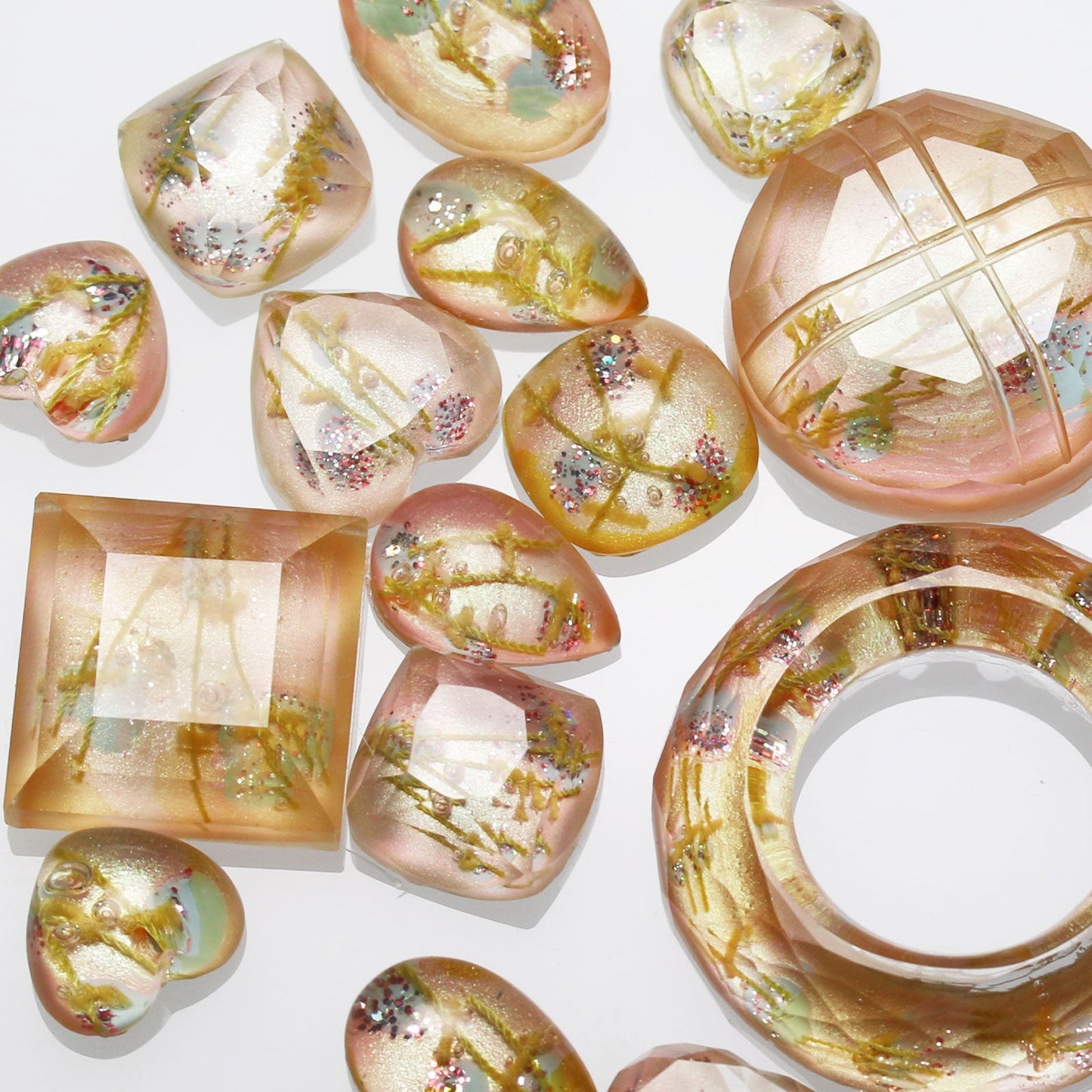 Brooch Four-Leaf Clover Colorful TAMARUSAN