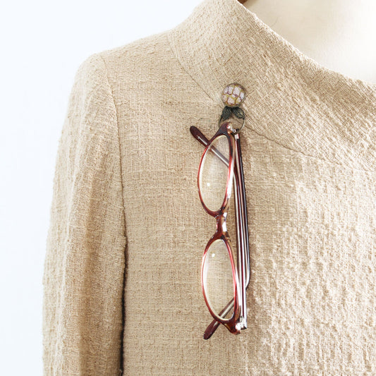 Eyeglass Holder Brooch Water Pink Simple TAMARUSAN