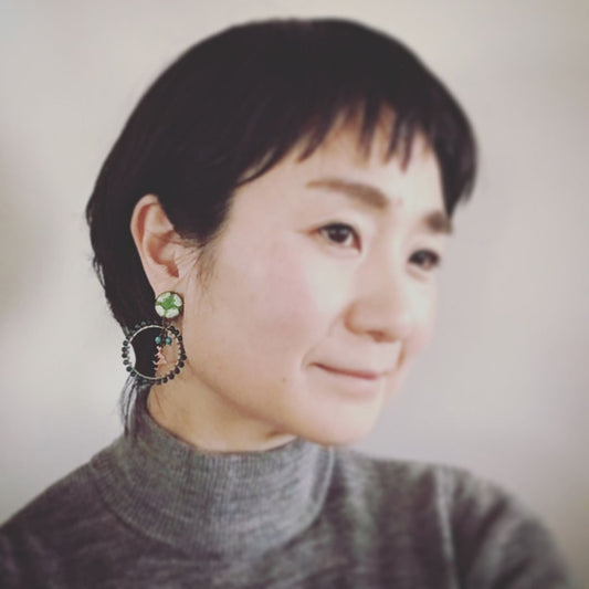 Pierced Earrings Green Dinosaur Malachite TAMARUSAN