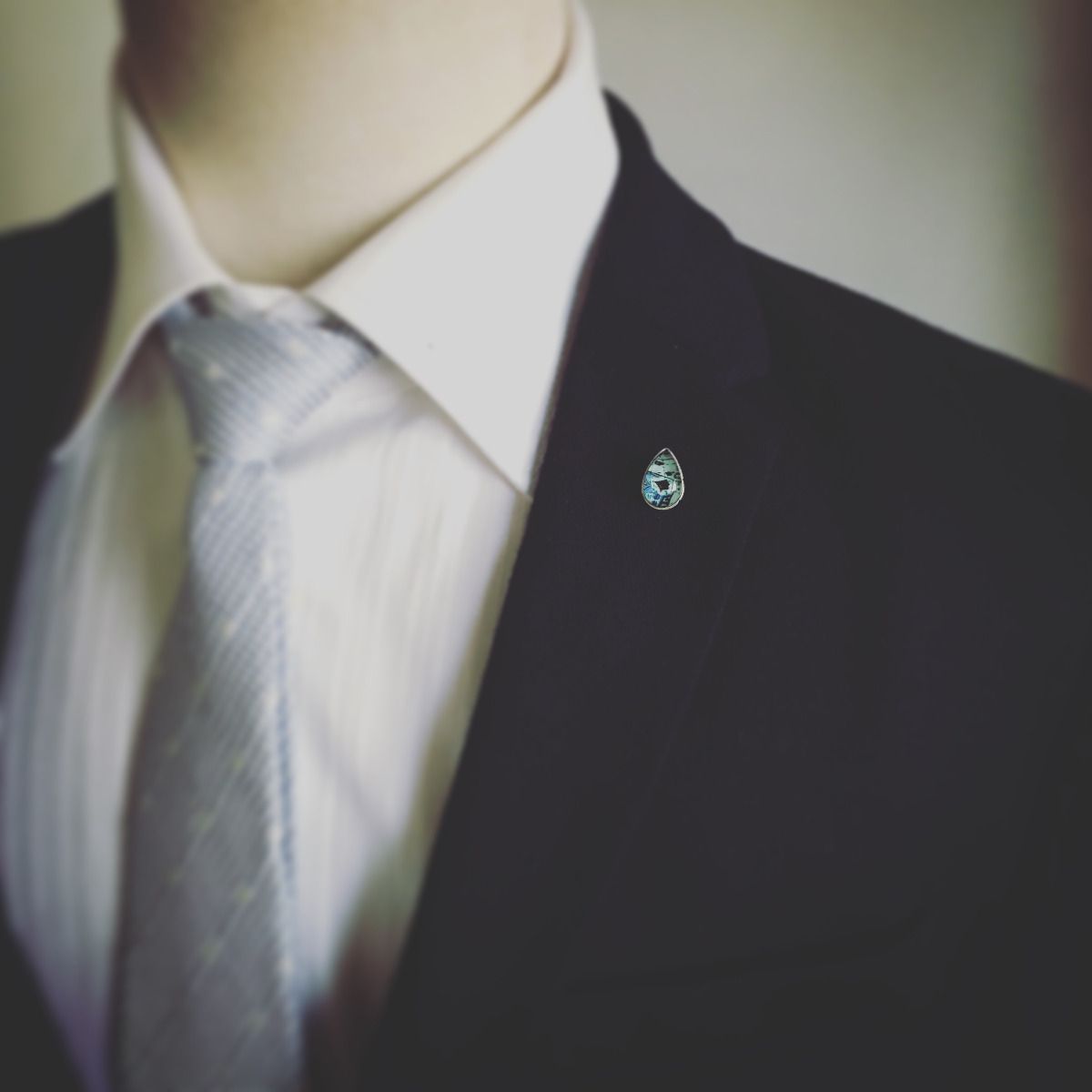 Pin Brooch Blue Card Pattern TAMARUSAN