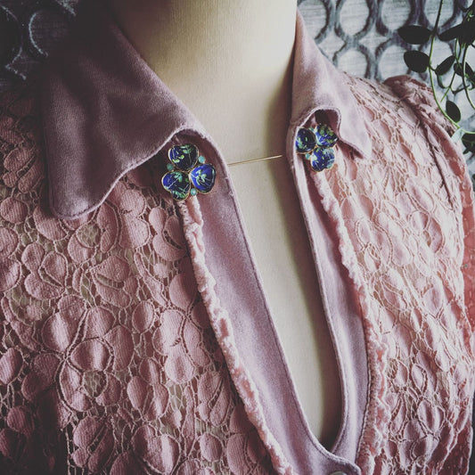 Hatpin Flower 24k Gold Blue Vine TAMARUSAN