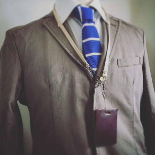 Id Holder Neck Strap Leather Green Plum TAMARUSAN