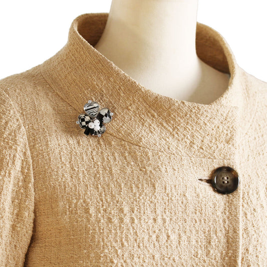 Brooch Black White Four-Leaf Clover Onyx TAMARUSAN