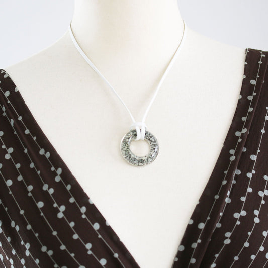 Eyeglass Holder Arabesque Lightweight White TAMARUSAN