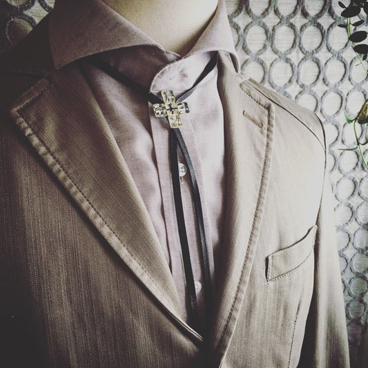 Leather Straps Bolo Tie Cross Black And White TAMARUSAN