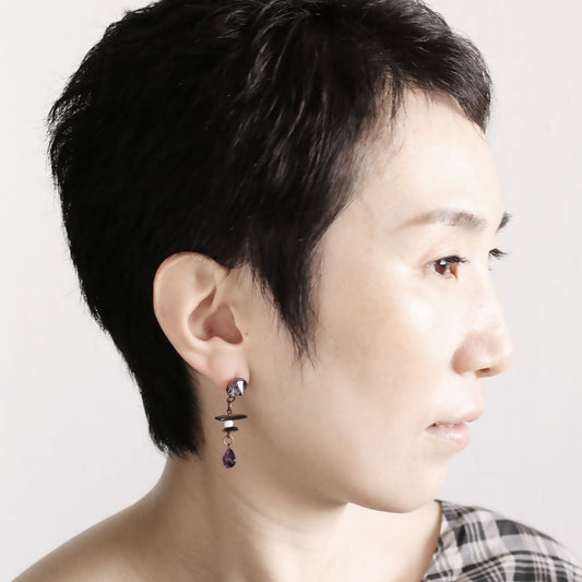 Pierced Earrings Amethyst Lily Purple TAMARUSAN