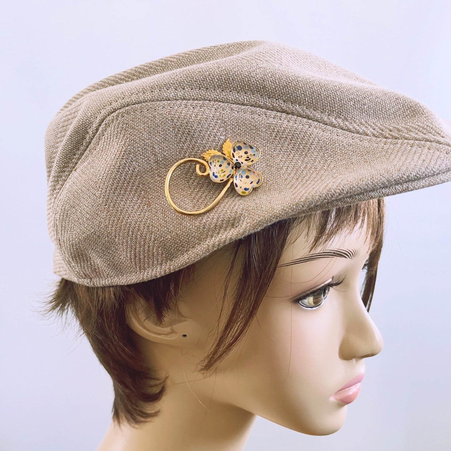 Pin Brooch Glasses Holder Flower Gold Hydrangea TAMARUSAN