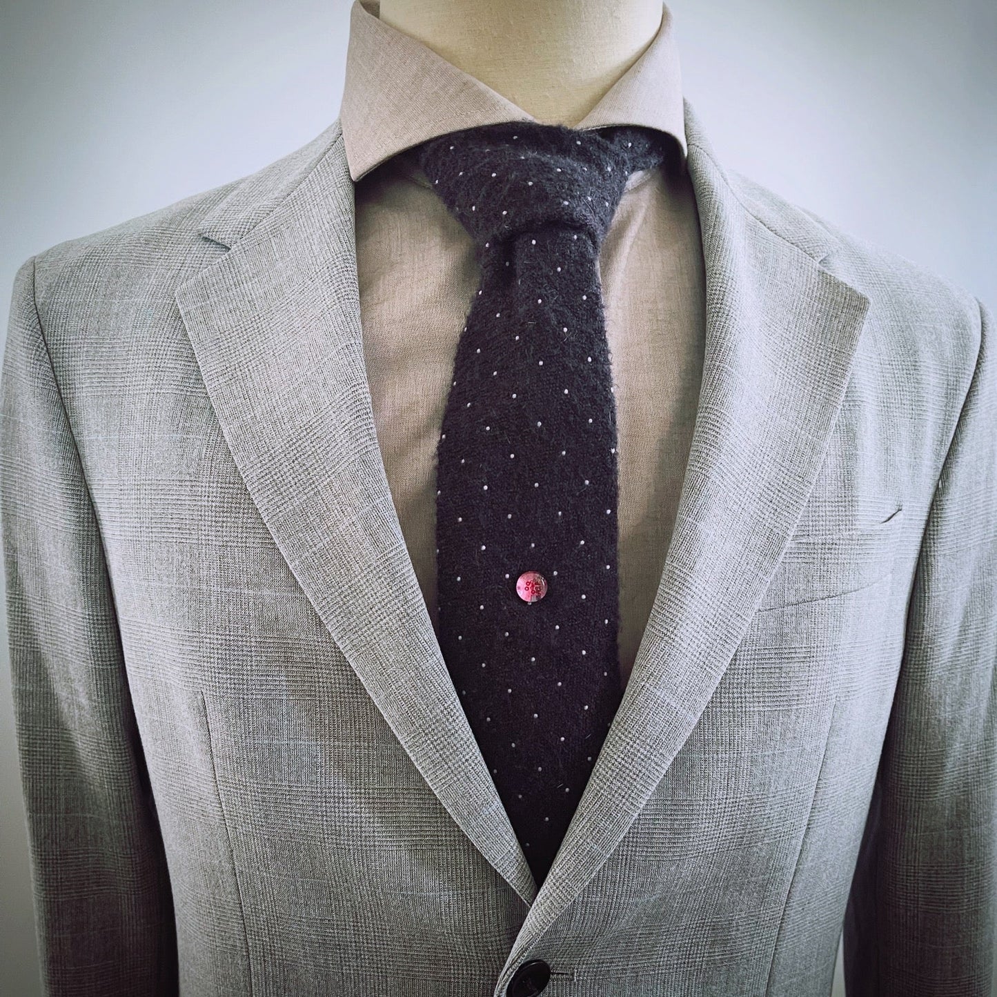 Tie Tack Pink Resin Handmade TAMARUSAN