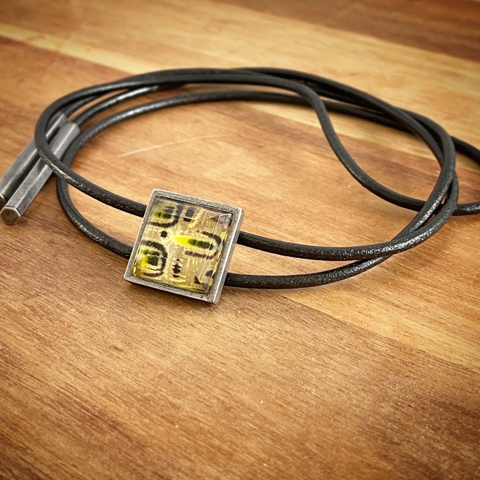 Leather Strap Bolo Tie Gray Casual Men TAMARUSAN