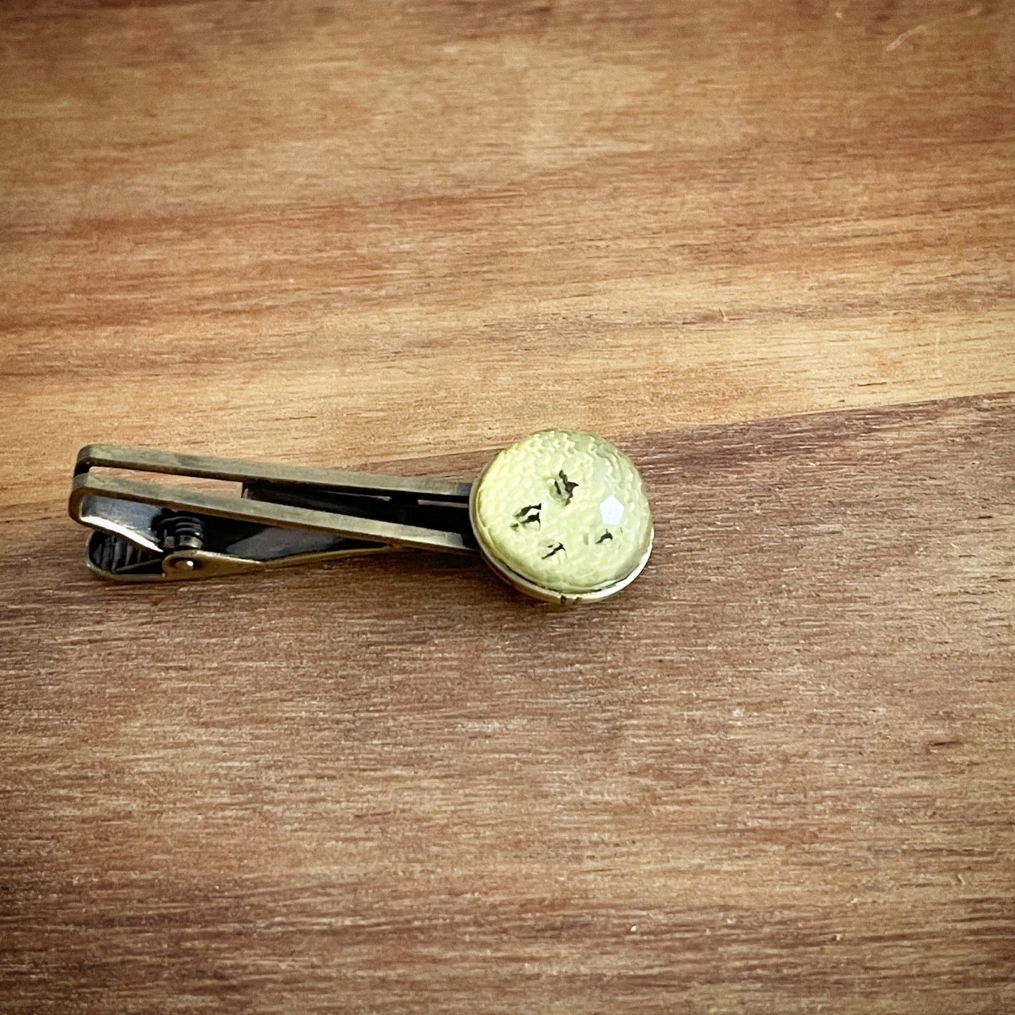 Simple Tie Clip Button Gray Round TAMARUSAN