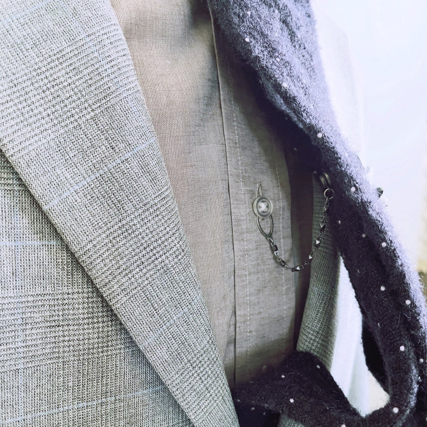 Tie Tack Dinosaur Onyx Crystal Handmade Navy Blue TAMARUSAN