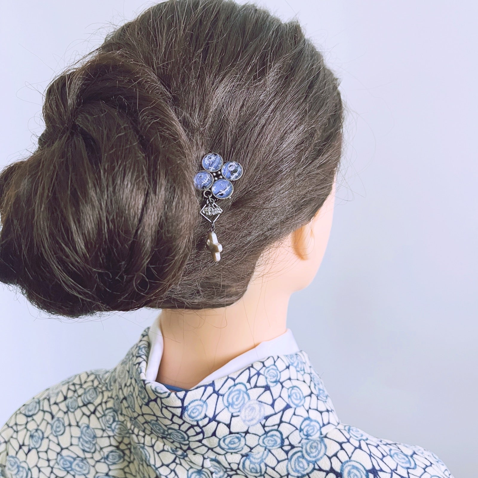 Hair Comb Blue Gecko Flower Pearl TAMARUSAN