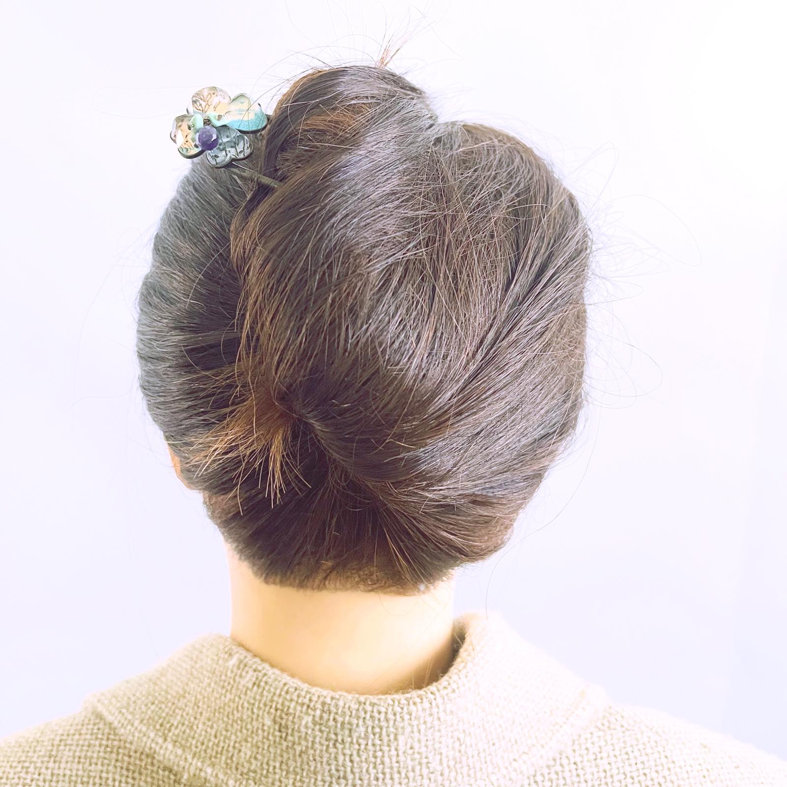 Double Prong Kanzashi Quatrefoil Light Blue TAMARUSAN