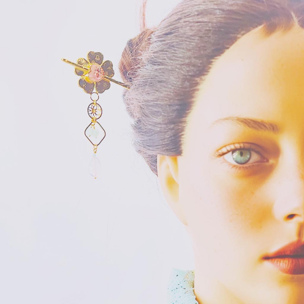 One Stick Hairpin Flower Gold Pink TAMARUSAN