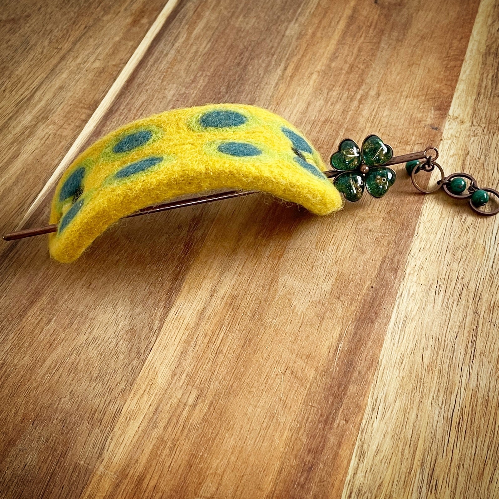 Hair Pin Barrette Yellow Felt TAMARUSAN