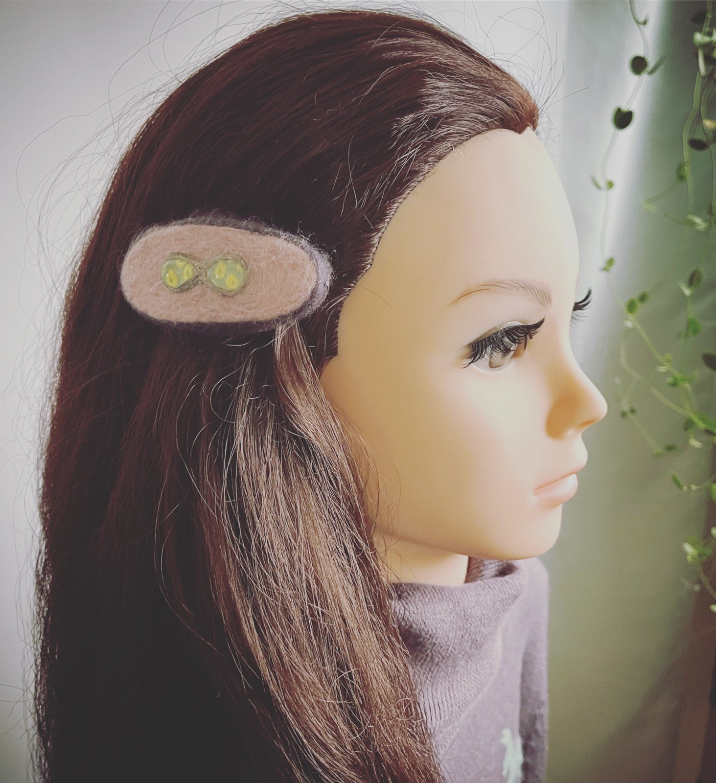 Barrette Pink Felt Fawn TAMARUSAN